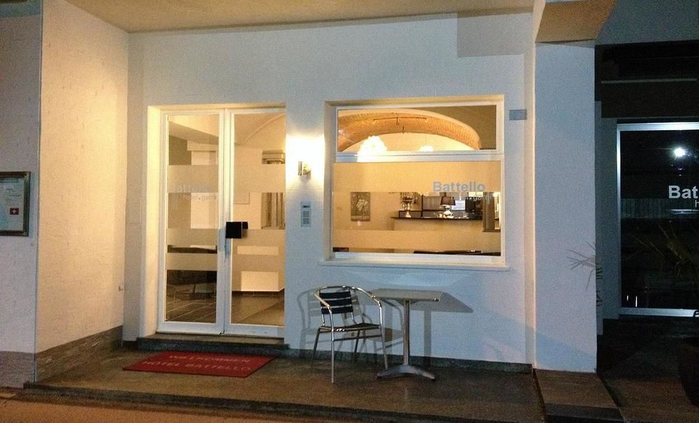 Hotel Garni Battello Мелиде Экстерьер фото