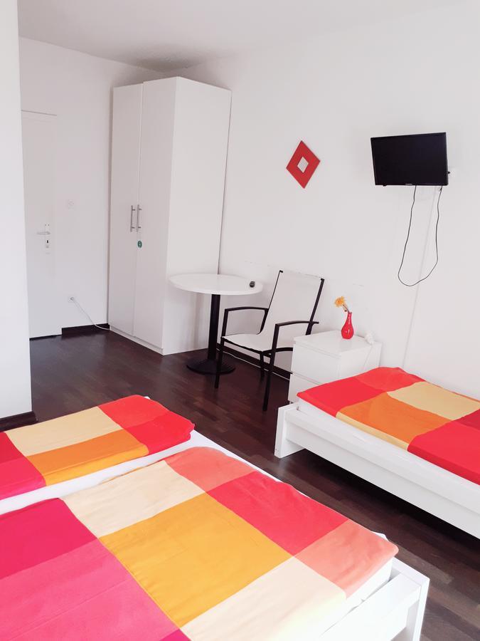 Hotel Garni Battello Мелиде Экстерьер фото
