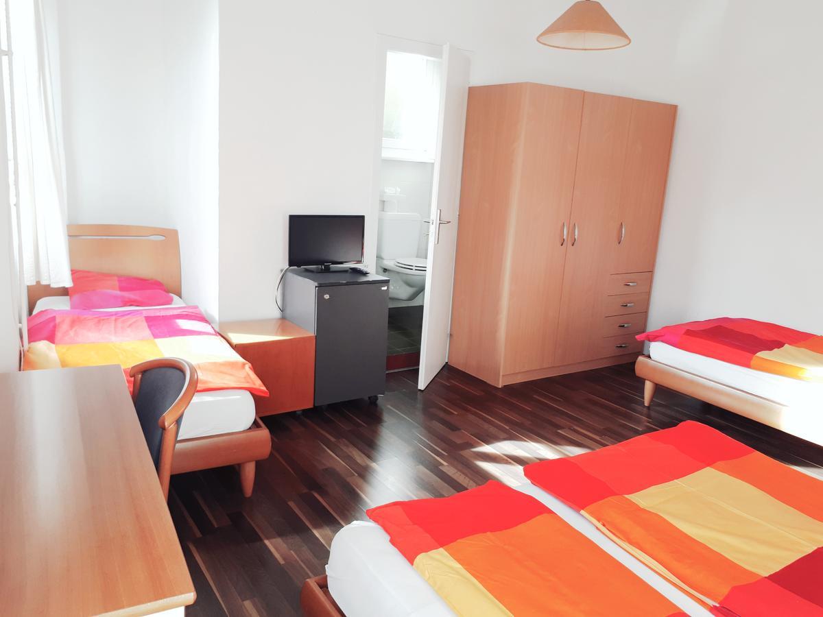 Hotel Garni Battello Мелиде Экстерьер фото