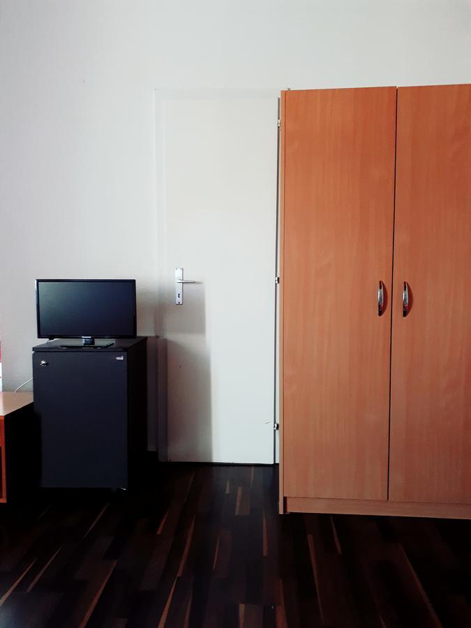 Hotel Garni Battello Мелиде Экстерьер фото