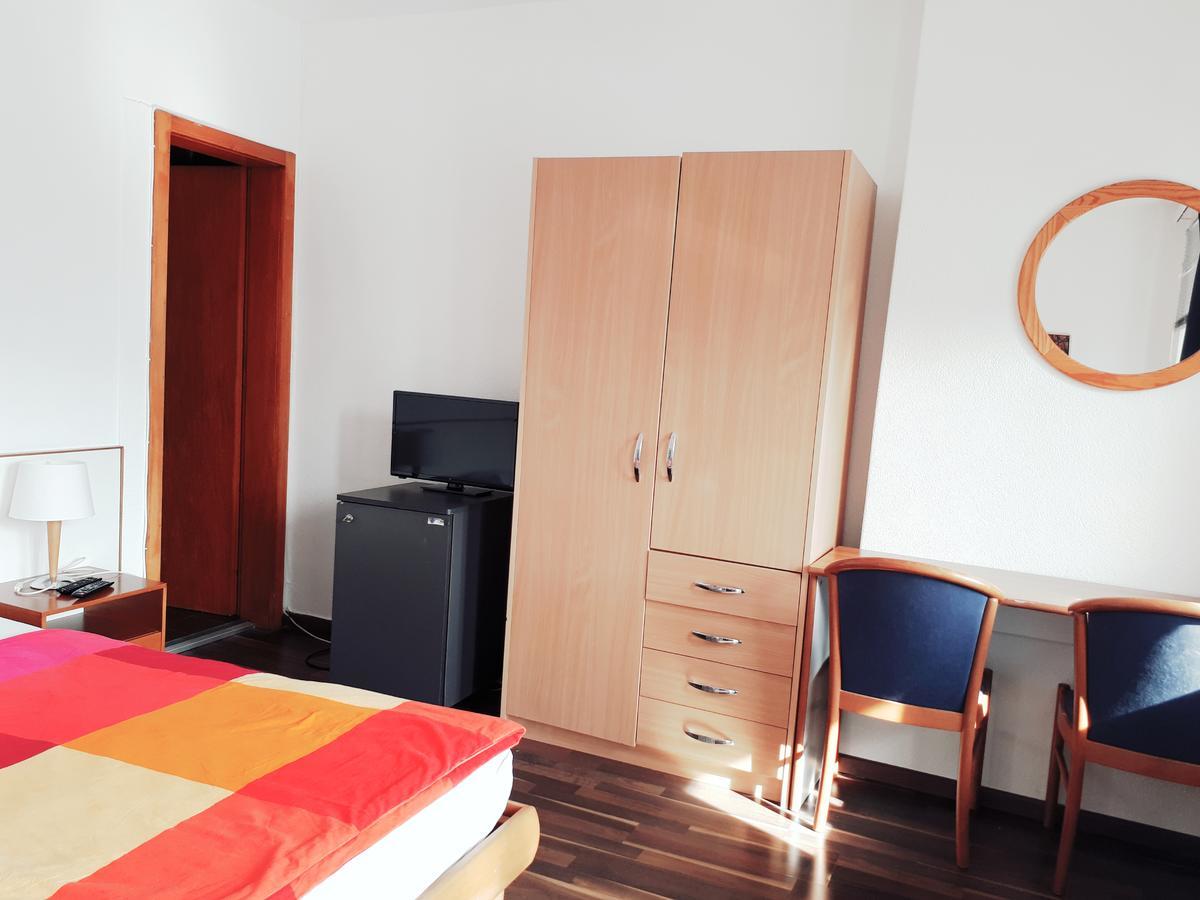 Hotel Garni Battello Мелиде Экстерьер фото
